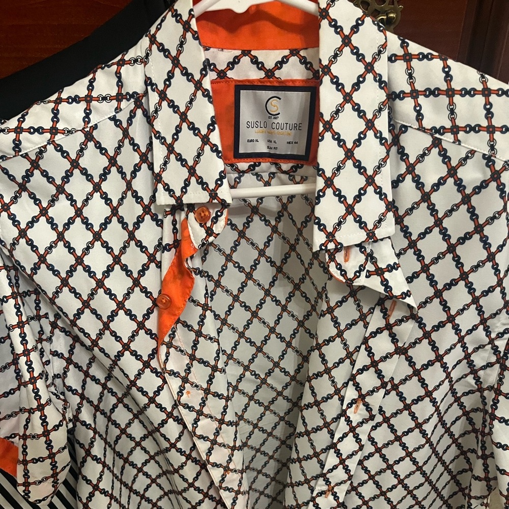 New Summer Italian fashion dress shirt size XL. This is an incredible 🇮🇹shirt.